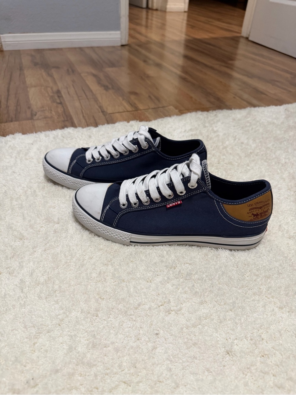 Levi's Men's Navy Canvas Low-Top Sneakers with White Accents